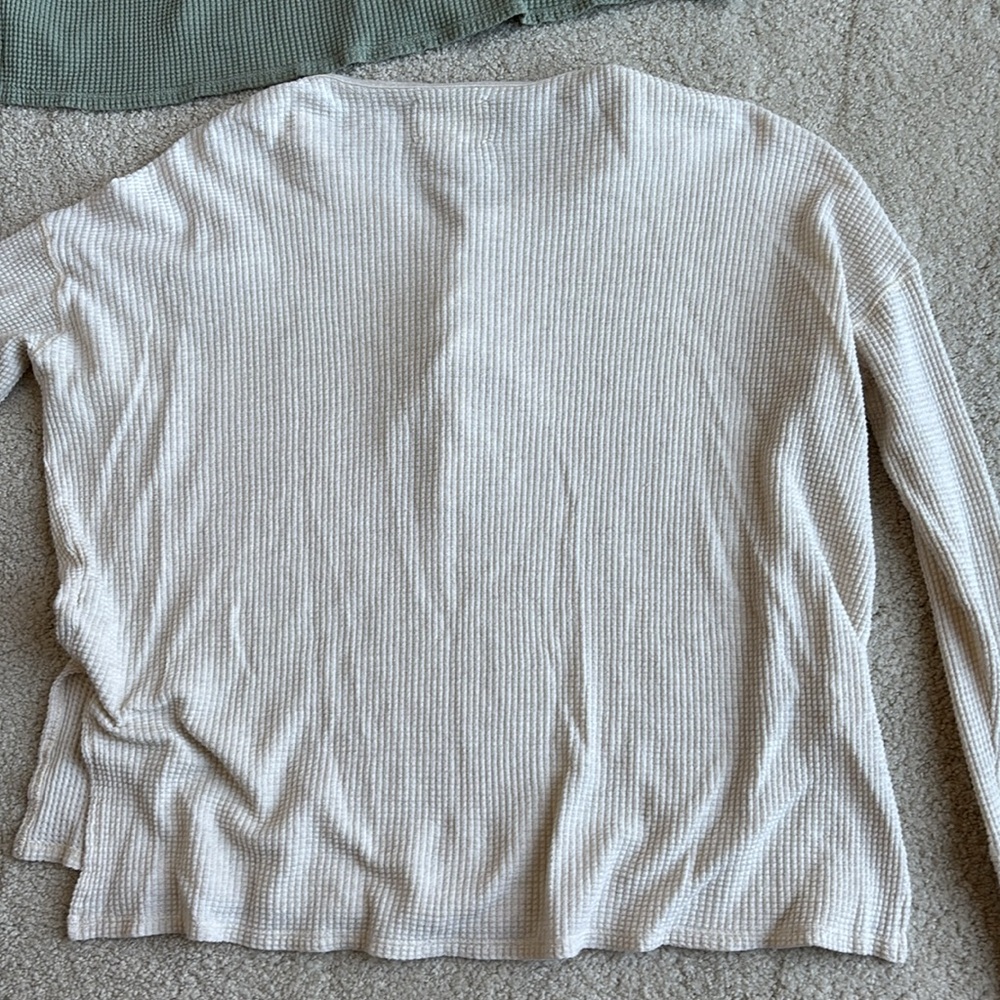 (2) Offline by Aerie Green Cream Waffle Knit Thermal Henley Shirt Womens Medium - Picture 14 of 14